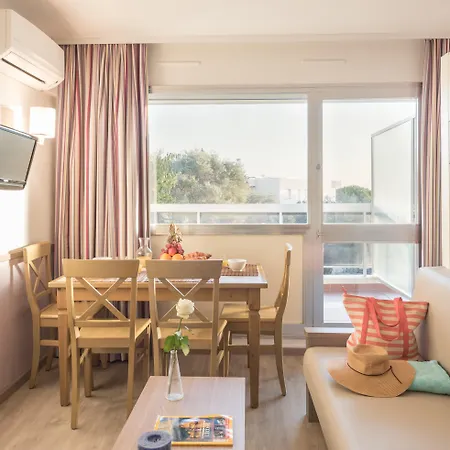 Pierre & La Rostagne Lejlighedshotel 3*