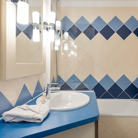 Pierre & La Rostagne Lejlighedshotel 3*