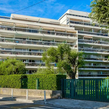 Pierre & La Rostagne Lejlighedshotel Juan-les-Pins