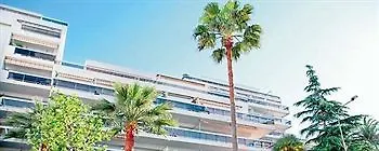 Lejlighedshotel Pierre & La Rostagne